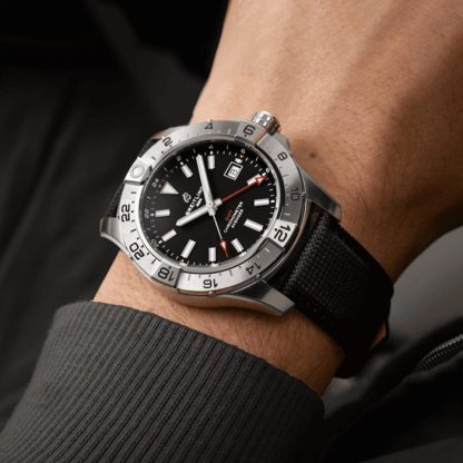 Breitling Avenger Automatic GMT 44mm Montre Homme Cuir Noir A32320101B1X1 – Image 5