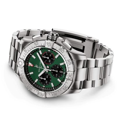 Breitling Avenger B01 Chronograph 42 Montre Homme Vert Acier inoxydable AB0146101L1A1 – Image 3