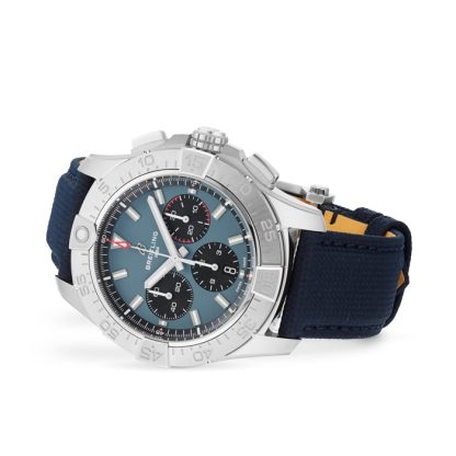 Breitling Avenger Chronograph B01 44mm Montre Homme Cuir Bleu AB0147101C1X1 – Image 3