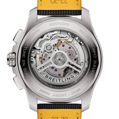 Breitling Avenger Chronograph B01 44mm Montre Homme Cuir Noir AB0147101B1X1 – Image 2