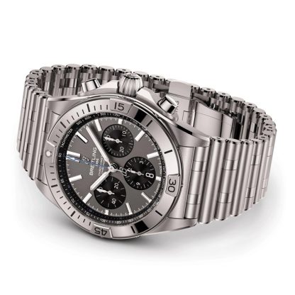 Breitling Chronomat B01 42mm Montre Homme Gris Titane EB0134101M1E1 – Image 4