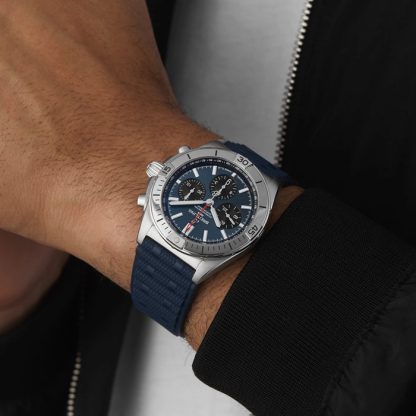 Breitling Chronomat B01 Chronograph 42mm Montre Homme Caoutchouc Bleu AB0134101C1S1 – Image 5