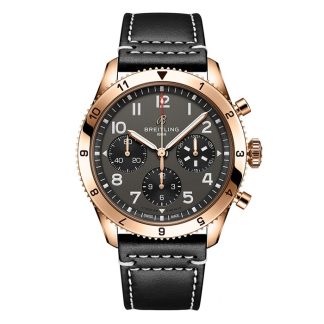 Breitling Classic AVI Chronograph 42 P-51 Mustang Montre avec bracelet en cuir or rouge 18 carats R233801A1B1X1