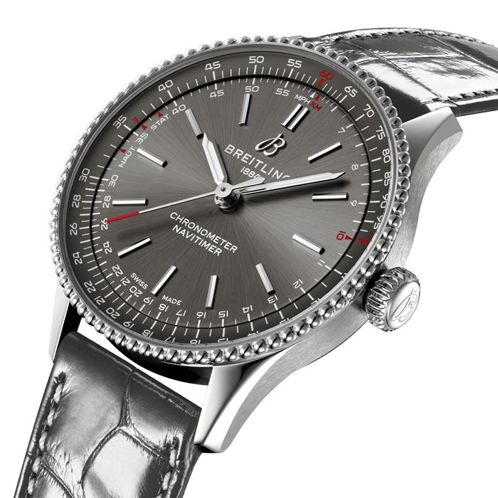 Breitling Montre Femme Navitimer 36mm Alligator gris A17327381B1P1 – Image 3