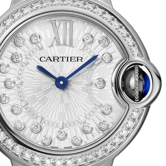 Cartier Montre Ballon Bleu de Cartier 28 mm Mouvement à quartz Boîtier en acier Couronne en acier cannelé sertie d'un spinelle synthétique en forme de cabochon W4BB0034. – Image 2