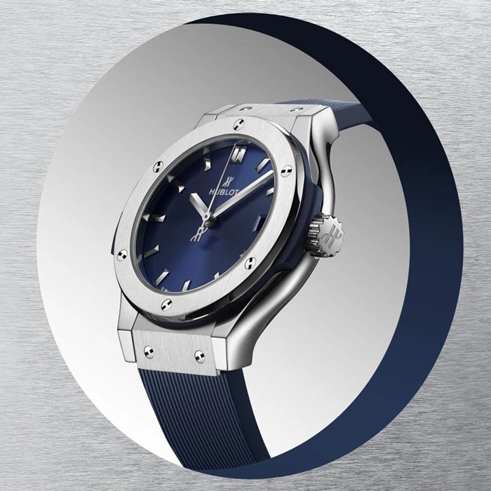 Hublot Classic Fusion Titanium Blue 33mm 581.NX.7170.RX.1104 – Image 3