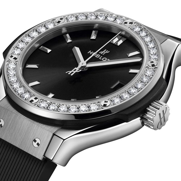 Hublot Classic Fusion Titanium Diamonds 33mm Ladies Watch Black 581.NX.1470.RX.1104 – Image 3