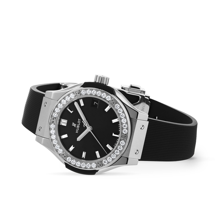 Hublot Classic Fusion Titanium Diamonds 33mm Ladies Watch Black 581.NX.1470.RX.1104 – Image 5