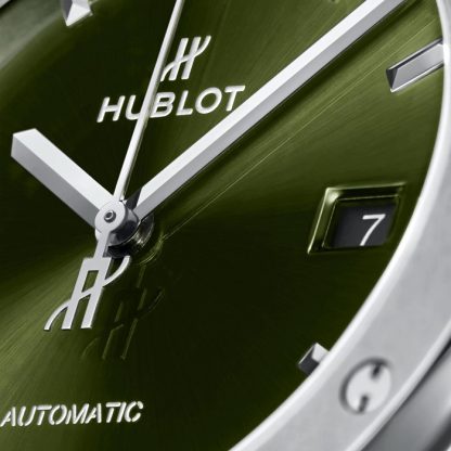 Hublot Classic Fusion Titanium Green 42mm 542.NX.8970.RX – Image 5