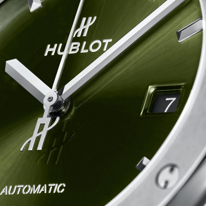 Hublot Classic Fusion Titanium Green 42mm 542.NX.8970.RX – Image 5