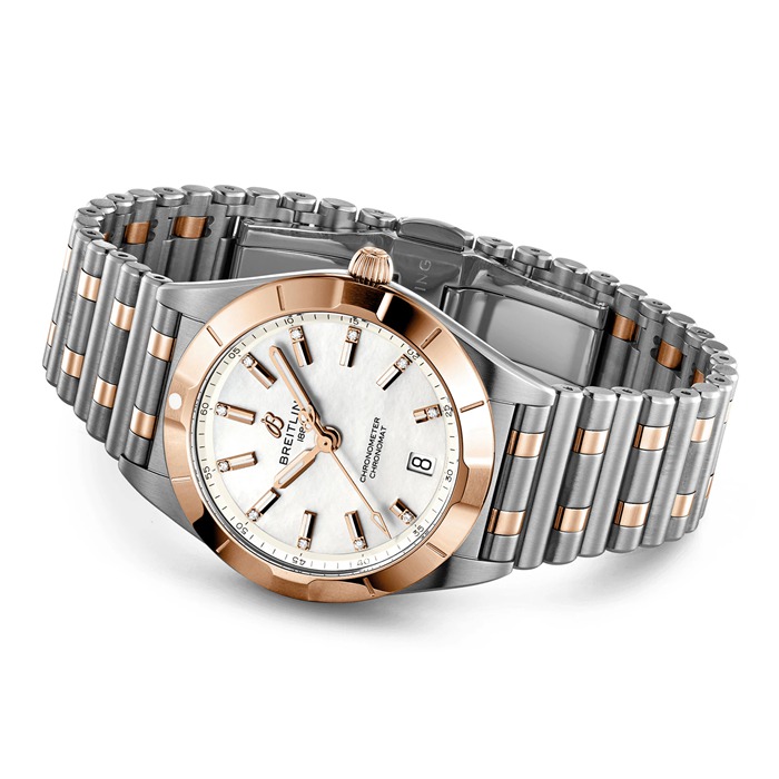 Montre Breitling Chronomat 32 en acier inoxydable et or rouge 18k U77310101A2U1 – Image 3
