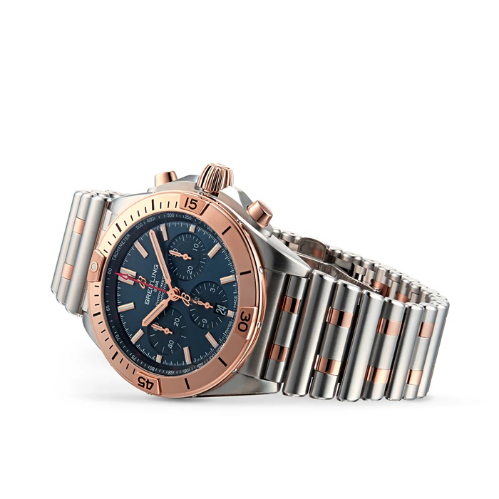 Montre Breitling Chronomat B01 42 en acier inoxydable et or rouge 18k UB0134101C1U1 – Image 2