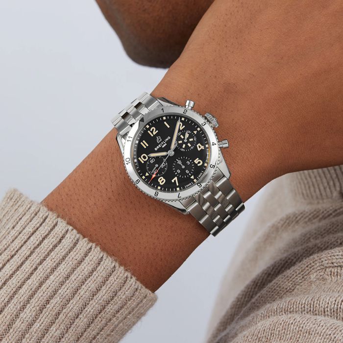 Montre Breitling Classic AVI Chronograph 42 P-51 Mustang en acier inoxydable A233803A1B1A1 – Image 3