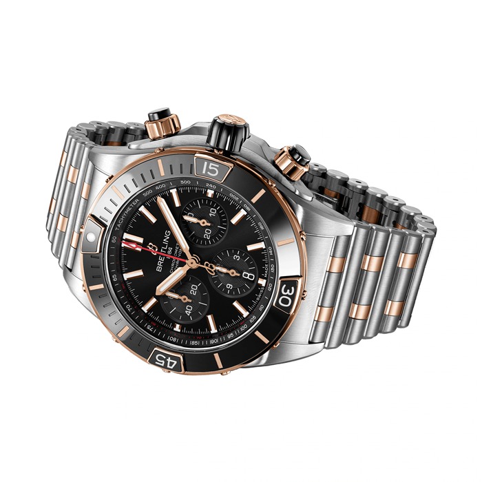 Montre Breitling Super Chronomat B01 44 en acier inoxydable et or rouge 18 carats UB0136251B1U1 – Image 3