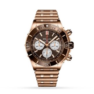 Montre Breitling Super Chronomat B01 44 en or rouge 18 carats RB0136E31Q1R1