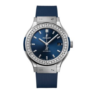 Montre Femme Hublot Classic Fusion Titanium Blue Diamonds 38mm 565.NX.7170.RX.1204