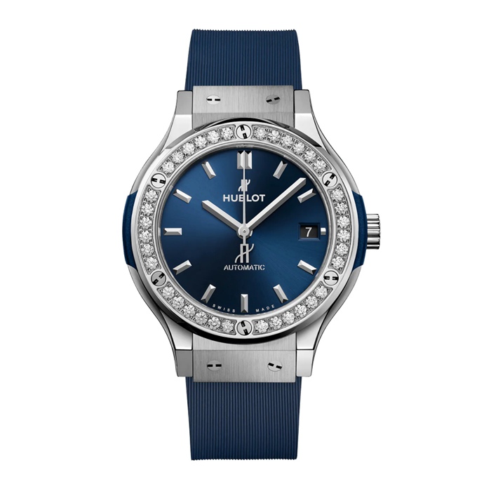 Montre Femme Hublot Classic Fusion Titanium Blue Diamonds 38mm 565.NX.7170.RX.1204