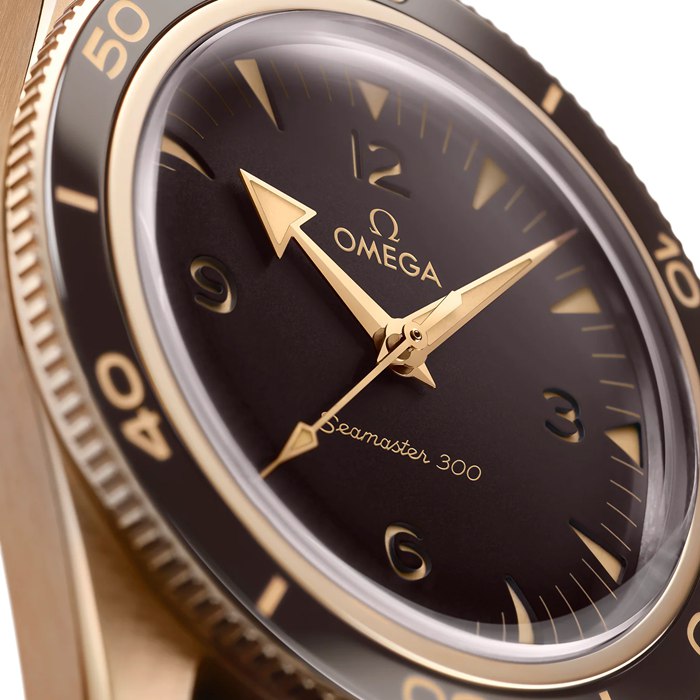 Omega Seamaster 300 Co-Axial Master Chronometer 41mm Bronze Gold O23492412110001 – Image 4