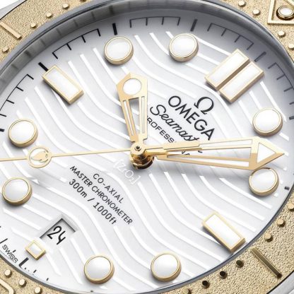 Omega Seamaster Diver 300m Co Axial Master Chronometer Paris 2024 42mm Montre Homme Blanc O52221422004001 – Image 4
