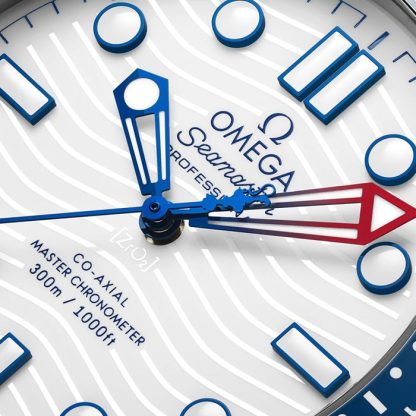 Omega Seamaster Diver Americas Cup 300m 42mm Montre Hommes Bracelet Caoutchouc Blanc O21032422004002 – Image 3