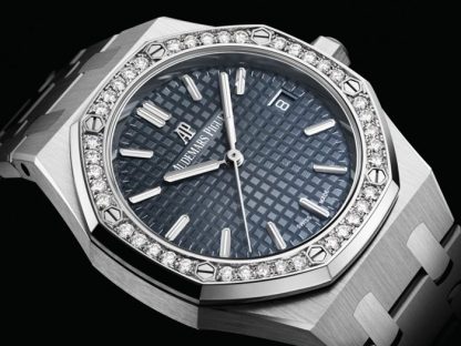 Réplique Audemars Piguet Royal Oak Selfwinding Argent 77351ST.ZZ.1261ST.01 – Image 3