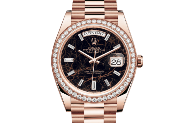 Réplique Rolex Day-Date 40 Oyster 40 mm Or Everose et diamants 228345RBR