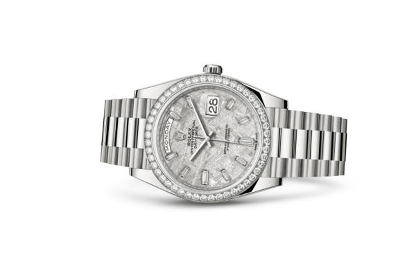 Réplique Rolex Day-Date 40 Oyster 40 mm or blanc et diamants 228349RBR – Image 2