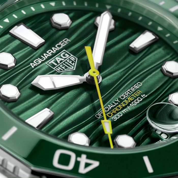 TAG Heuer Montre Homme Aquaracer Professional 300 Date 42mm Vert WBP5116.BA0013 – Image 3
